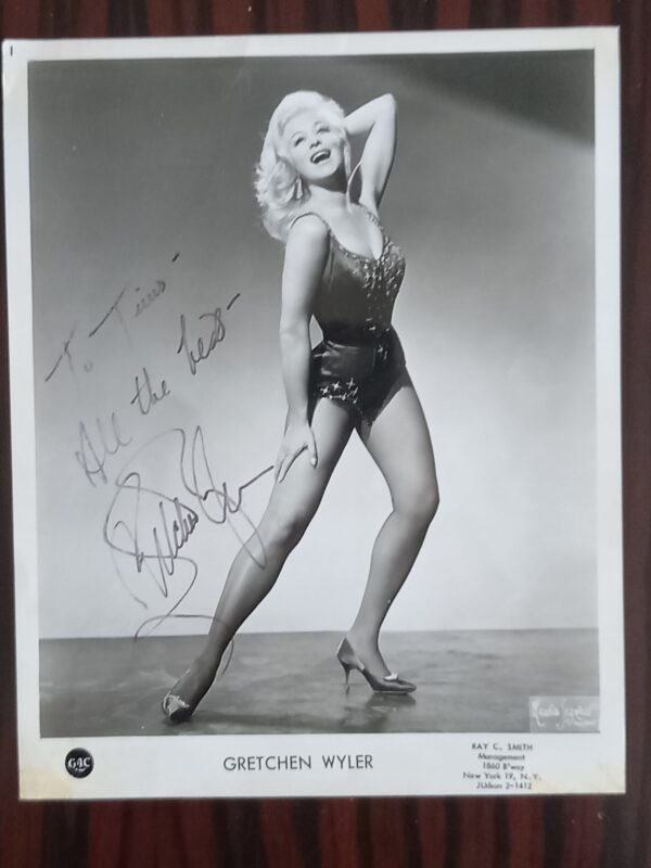 8 Hand Signed Large Autograph Cards, Actors, Gregory Peck, Mamie Van Doren, Johnnie Ray, Jeanne Moreau - Image 10