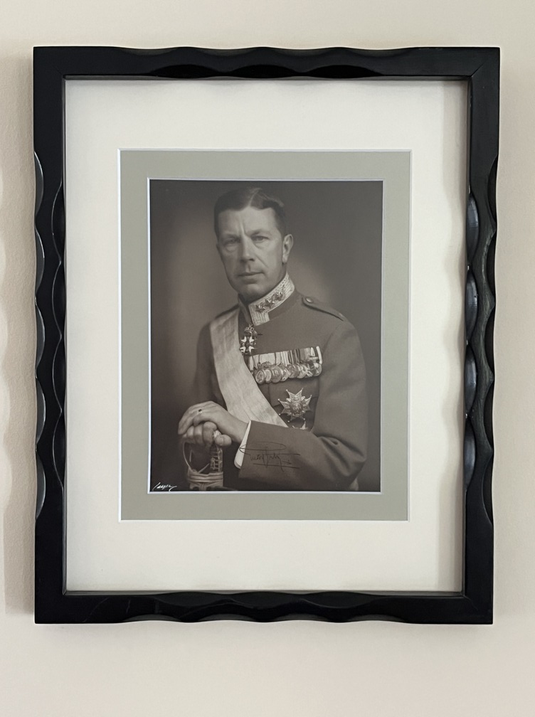 King Gustaf VI Adolf of Sweden – Signed Vintage Royal Portrait, Studio Jæger, c. 1930 - Image 13